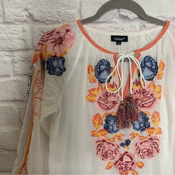 Tolani Floral Embroidered Tassel Tie Peasant Top - Picture 6 of 10